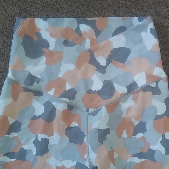 Real me crosswaist legging - Picture 1 of 3